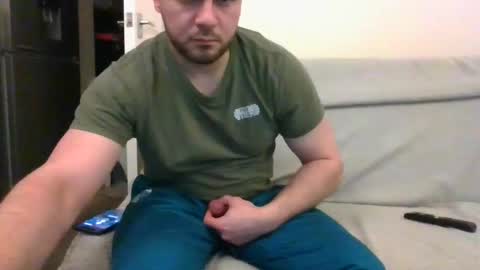 tommyy19901 online show from January 4, 5:37 pm