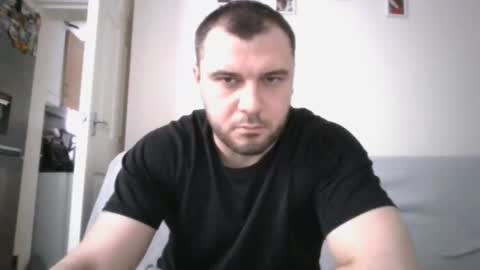 tommyy19901 online show from March 1, 4:33 pm