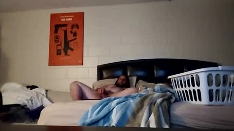 Snapshot of tomthebomb347 chatting on January 5, 8:54 am tomthebomb347 online show from January 5, 8:54 am