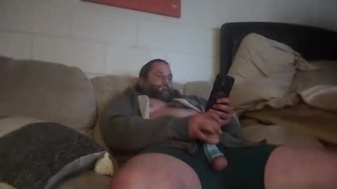 Snapshot of tomthebomb347 chatting on January 14, 2:50 am tomthebomb347 online show from January 14, 2:50 am