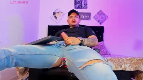 Snapshot of tonny_landri chatting on September 30, 11:32 am Tonny Landri online show from September 30, 11:32 am