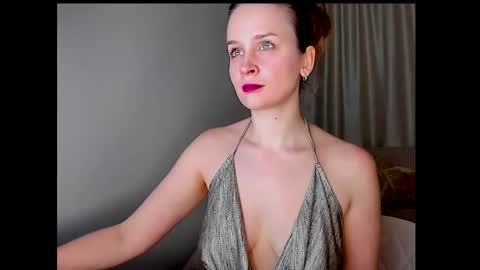 Snapshot of tony_and_alice chatting on February 15, 10:42 pm Tony and Alice online show from February 15, 10:42 pm