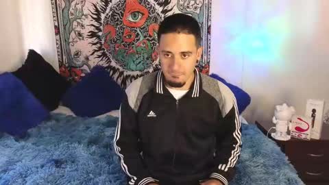Snapshot of tony_and_sophia chatting on January 18, 2:12 pm Sophia Tony online show from January 18, 2:12 pm