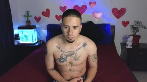 Snapshot of tony_and_sophia chatting on February 17, 11:02 am Sophia Tony online show from February 17, 11:02 am
