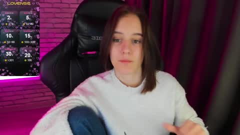 tonya_gray online show from December 13, 7:58 am