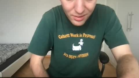 Max online show from November 21, 7:50 am