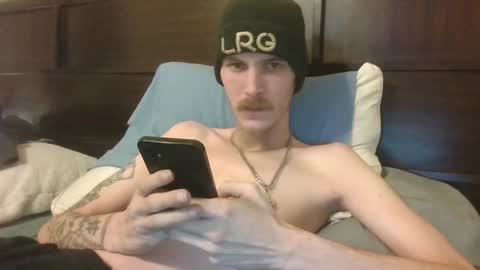 Snapshot of tootall803 chatting on December 4, 8:28 am TooTall803 online show from December 4, 8:28 am