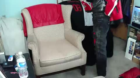 SagMeOreduceMe online show from February 19, 6:18 pm