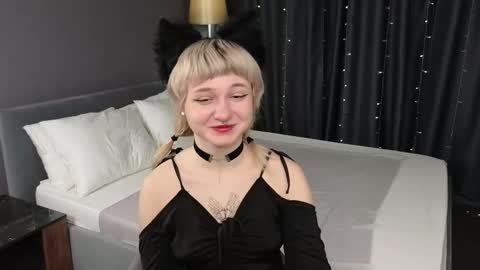 Tori online show from November 8, 12:24 am