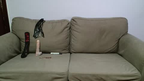 Snapshot of torturemaster chatting on September 13, 9:12 am torturemaster online show from September 13, 9:12 am