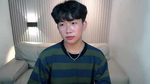 totalbabe1x online show from November 24, 4:27 pm