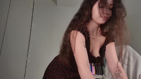 Ashley  online show from January 9, 1:13 pm