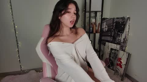 Ashley  online show from January 16, 4:28 pm