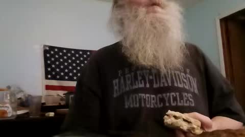 totallyawesome_65 online show from April 22, 7:59 am