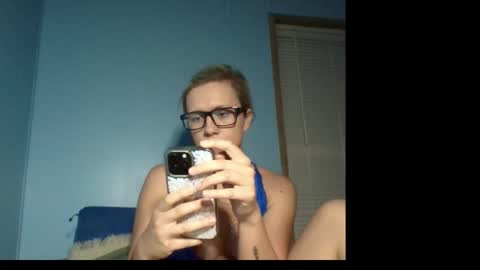 toxicaddiction77 online show from November 4, 5:42 am