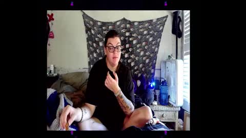 Toxiclove1311 online show from November 28, 3:41 pm