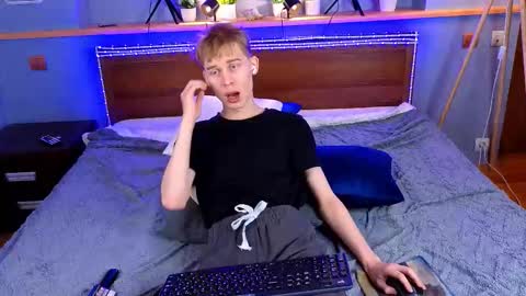 Max online show from February 28, 10:19 am