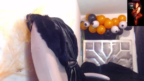 Snapshot of toxxxic_cams chatting on October 19, 6:40 am toxca69 online show from October 19, 6:40 am