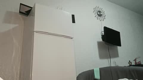 tra777tina online show from December 15, 6:15 pm