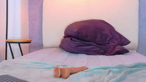 tracielowe_w online show from February 6, 9:06 pm