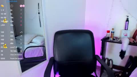 tracy online show from November 15, 4:58 am