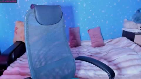 Kate online show from November 8, 8:39 am