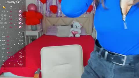 Snapshot of traneba chatting on February 16, 8:21 am Kate online show from February 16, 8:21 am