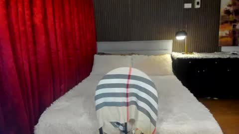 Daisy online show from December 8, 4:01 am