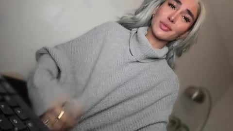 ALMIGHTY GODDESS VALENTINA online show from April 8, 9:51 pm