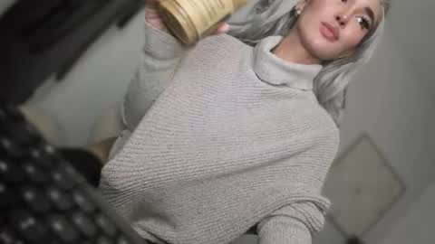 ALMIGHTY GODDESS VALENTINA online show from March 15, 10:57 pm