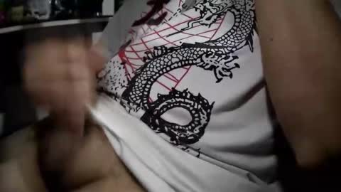 Snapshot of traveler_92 chatting on February 5, 2:40 am traveler_92 online show from February 5, 2:40 am