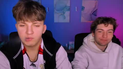 Travis online show from February 19, 9:52 am