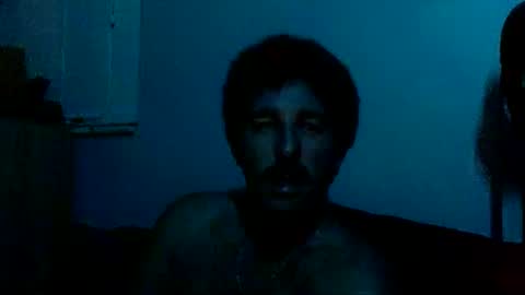 Snapshot of traviskenn chatting on September 22, 12:37 am TravisKenn online show from September 22, 12:37 am