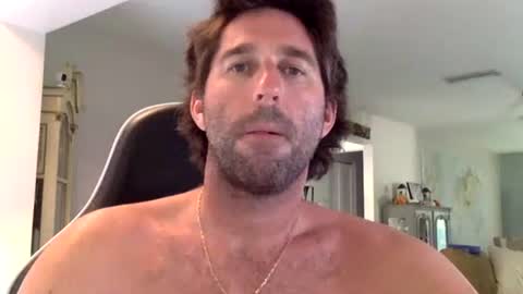 TravisKenn online show from November 17, 7:27 pm