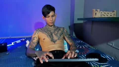 TRAV - INDEPENDENT MODEL online show from September 18, 12:58 am