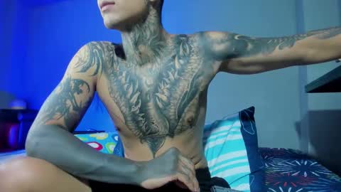 TRAV - INDEPENDENT MODEL online show from September 19, 1:32 am