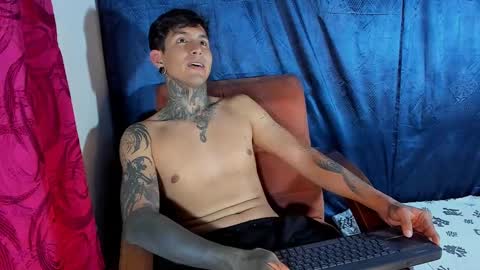 TRAV - INDEPENDENT MODEL online show from February 18, 12:15 am