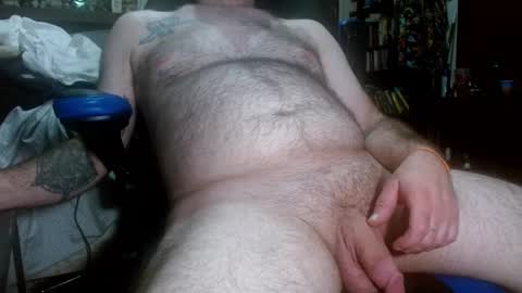 Snapshot of treasured_trash chatting on October 1, 6:12 am Dilly Dally online show from October 1, 6:12 am