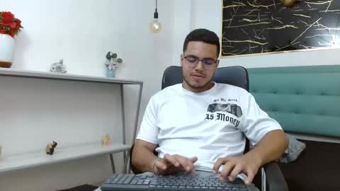 TREVOR  online show from February 13, 3:54 am