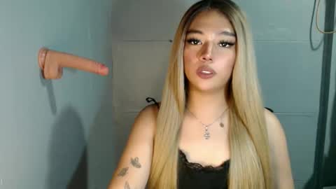 Snapshot of trexie_fucks15 chatting on September 25, 1:07 pm trexie_fucks15 online show from September 25, 1:07 pm