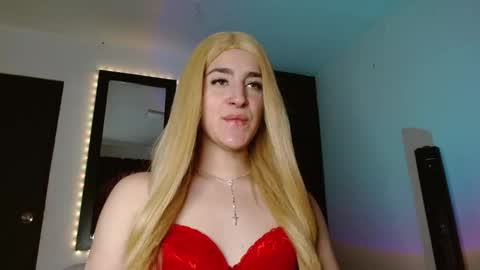 Snapshot of triana_damelio chatting on February 13, 7:52 pm triana_damelio online show from February 13, 7:52 pm