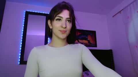 Snapshot of triana_damelio chatting on October 3, 12:13 pm triana_damelio online show from October 3, 12:13 pm