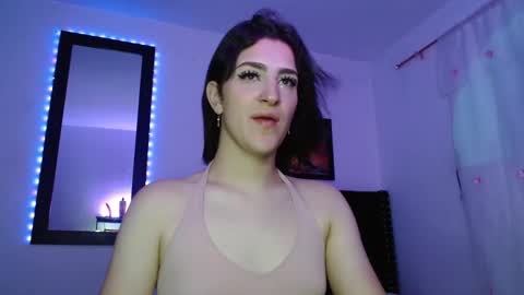 Snapshot of triana_damelio chatting on September 27, 12:36 pm triana_damelio online show from September 27, 12:36 pm