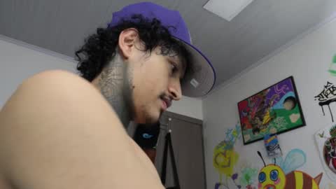 - trieone online show from February 25, 1:31 am