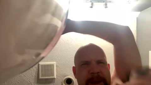 triller402 online show from February 1, 3:58 am