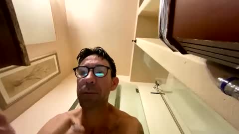 triplevizion online show from March 5, 9:29 am