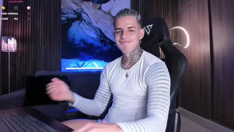 Alexander online show from December 2, 9:56 pm