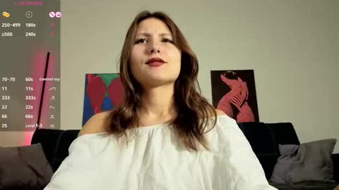 Snapshot of trixibell chatting on September 23, 4:28 am trixibell online show from September 23, 4:28 am