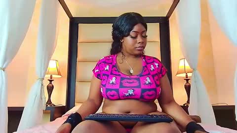 Snapshot of trixiemar chatting on January 22, 10:05 pm TrixieMar online show from January 22, 10:05 pm