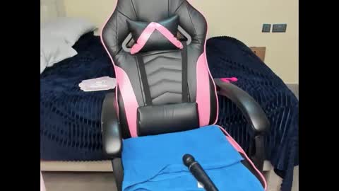 Taria online show from February 8, 9:51 pm